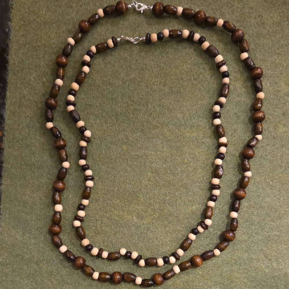 Brown and Cream Beaded Necklace